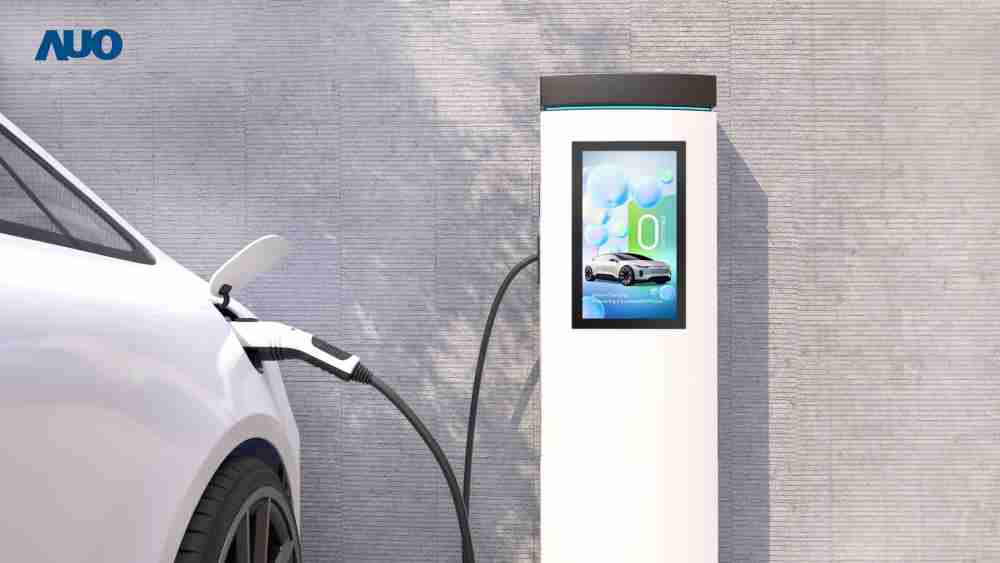 友達〝EVSE車用充電樁解決方案〞專為電動汽車充電樁設計，，，具有高亮度、、、、克服戶外艱難環境的耐溫、、、、耐紫外線等特性，，，，並搭載散熱性及擴充性強的高效能工業電腦，，，，可實現人機互動訴求，，，，如資訊顯示、、、支付等應用